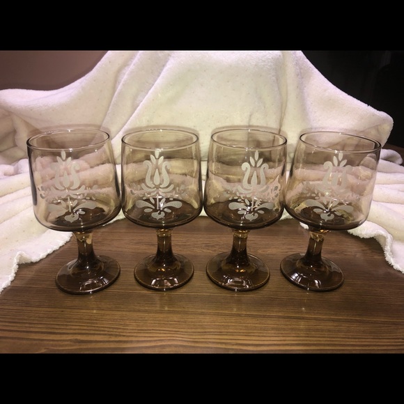 Pfaltzgraff VILLAGE Set of 4-5 1/8" Wine Glass Goblets Brown Etched Stemware - Picture 3 of 7